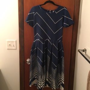 LuLaRoe elegant Amelia.